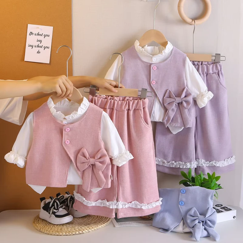 CHINEE-Children-Clothing-Autumn-Baby-Girl-Clothes-4-Years-Long-Sleeved-Shirt-Bow-Vest-Lace-Pants-Three-Piece-Suit-Kids-Sets-1