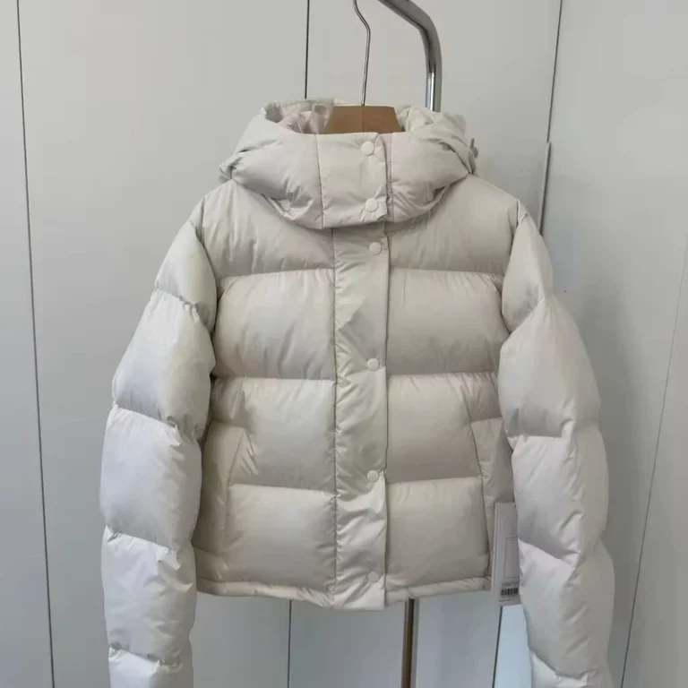 CHINEE-Customizable-High-End-Down-Jacket-with-Five-Pockets-Womens-Caped-Coat-1