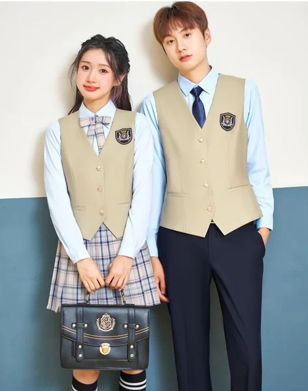 Custom-Design-Summer-Primary-School-Uniform-Two-Piece-Set-Kindergarten-Students-Polyester-Material-Unisex-Children-Wash-Wear