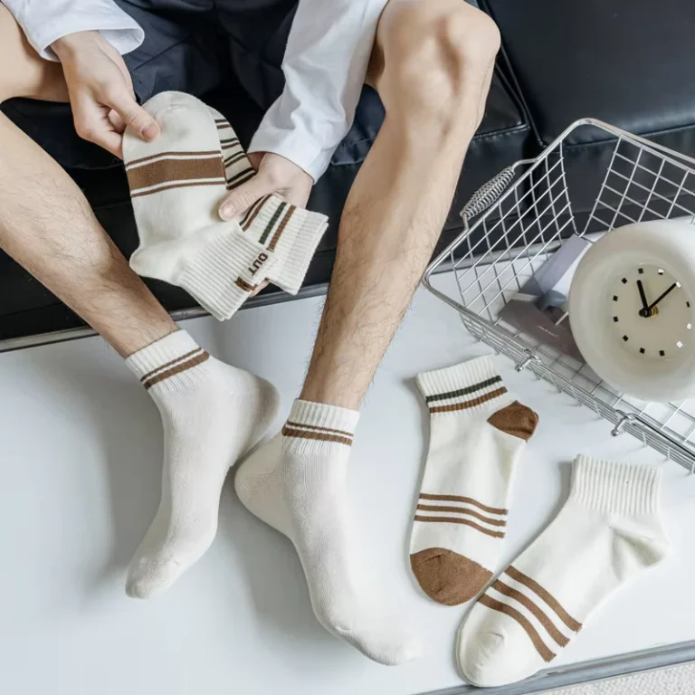 New-Arrivals-School-Style-Crew-Man-Socks-Letter-Striped-Casual-Sports-Socks-Anti-Bacterial-Feature-Bottom-Logo-Spring-Low-Cut