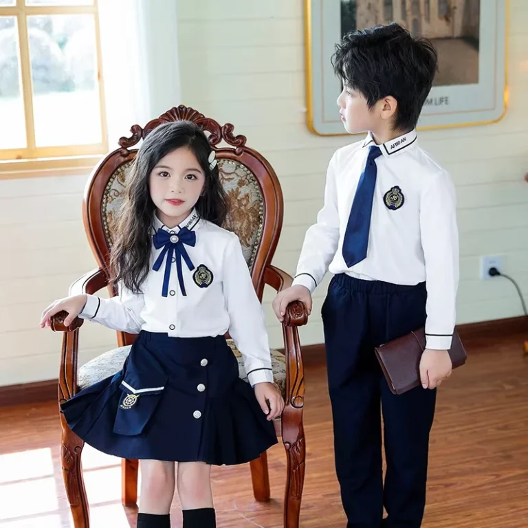 Primary-School-Students-British-Style-School-Uniform-White-Shirts-Navy-Skirts-Trousers-with-Custom-Embroidered-School-Badge