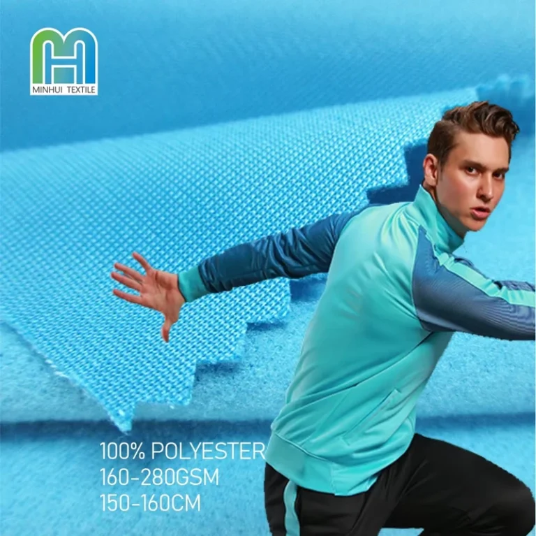 Viral-Product-Custom-Windbreaker-Tracksuit-Using-Polyester-Fabric-With-Warp-Knit-High-Quality-Design-for-Sportswear