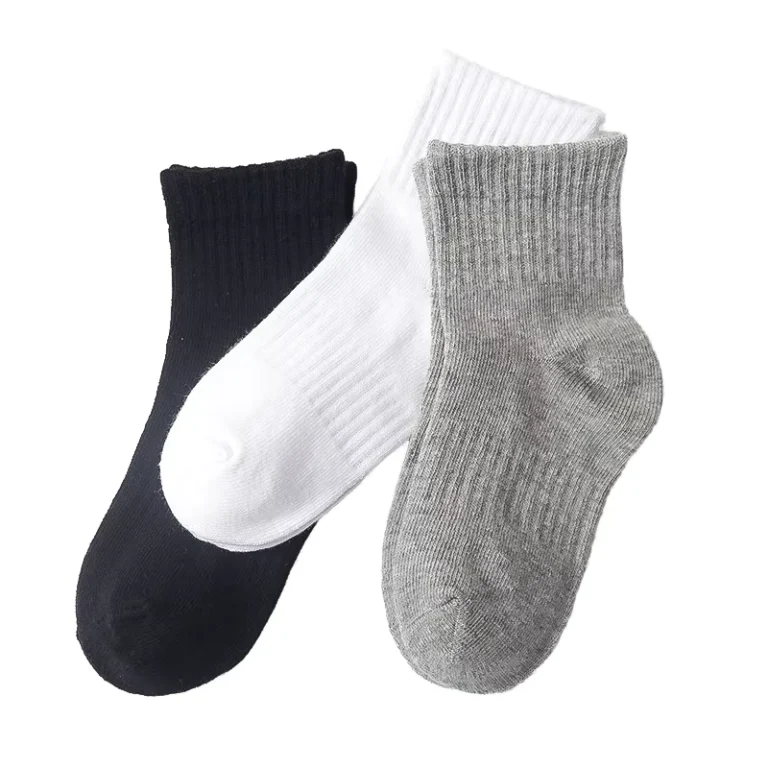 White-Solid-Color-Mens-Socks-Export-for-Boys-and-Girls-Elementary-School-Students-Sports-Socks